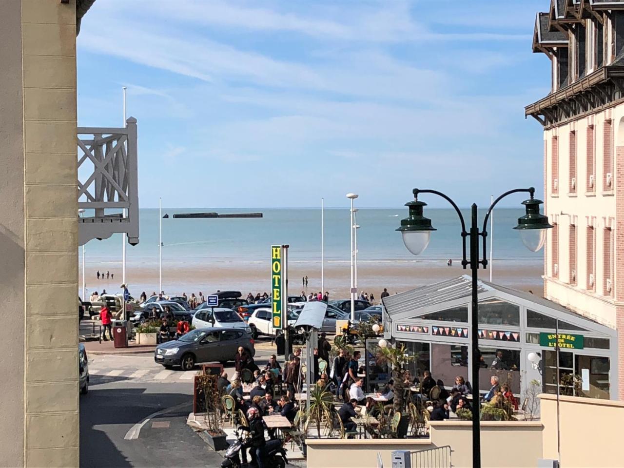 Dday Aviators Le Manoir Hotell Arromanches-les-Bains Exteriör bild